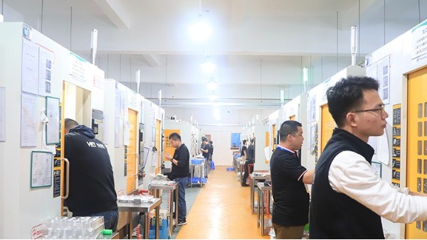 鋁外殼cnc加工的質(zhì)量控制標準是否增加制造成本？