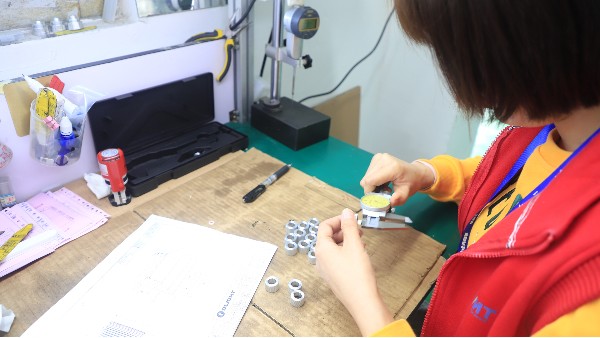 cnc加工廠家是否能提供全面的質(zhì)量報告和材料證明？