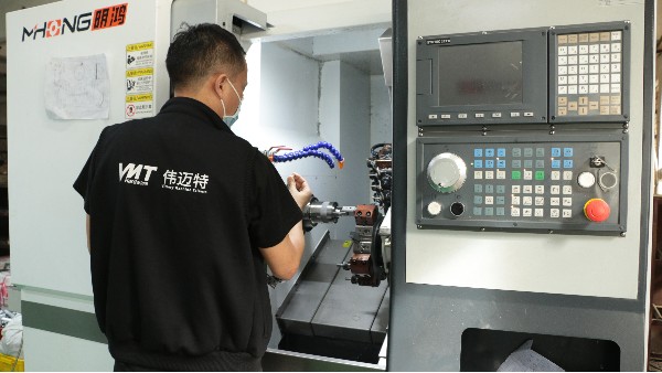 鋁合金外殼CNC加工黑色陽極氧化如何控制色差？